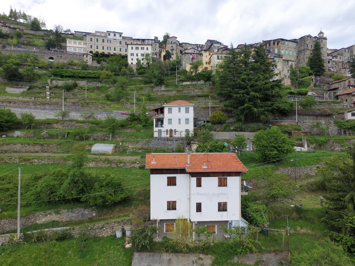 Casa Vacanze Da Oscar Villa Triora Exterior photo